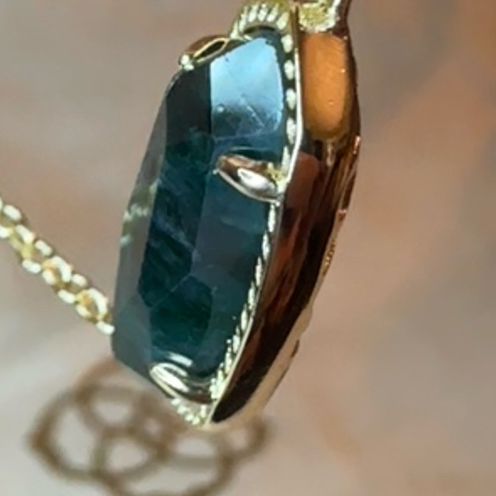 Kendra Scott Gold Bracelet with Dark Green Stone